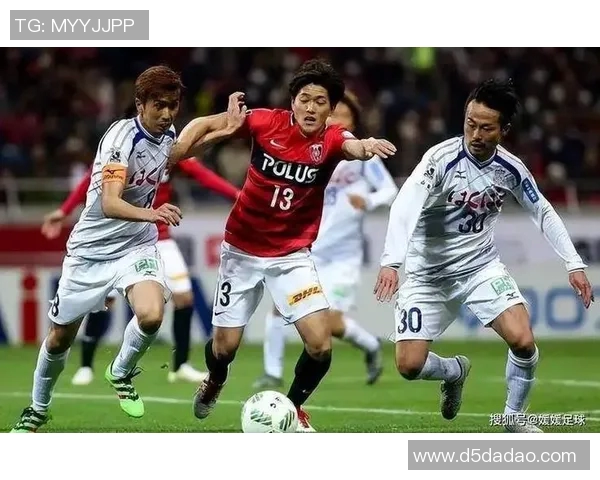 冈山绿雉与长琦的精彩对决揭示了足球战术与团队协作的重要性